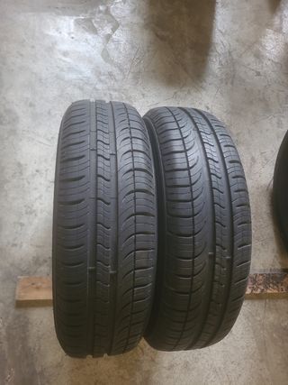 Vendo 2 Neumáticos  en perfecto  estado 