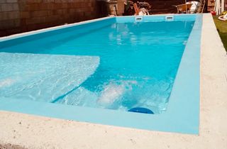 Piscina de poliester 8x3 con playa