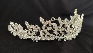 Tiara con cristales
