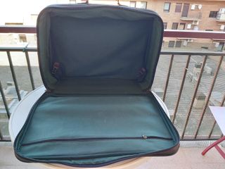 Maleta de piel de viaje. Marca Nobuck.