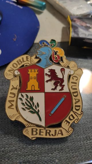 Antiguo escudo ciudad de Berja para pared o puerta