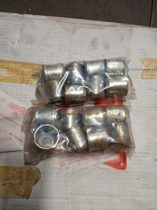 kit Tapacubos metalicos Fiat 14"