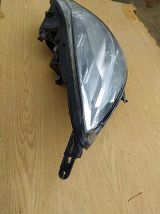 Faro derecho Opel insignia A