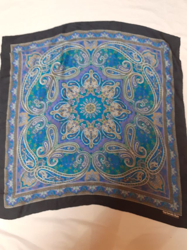 Pañuelo VINTAGE de Guy Laroche