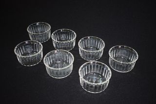 Conjunto de 7 taças em vidro ondulado (pudins/outr