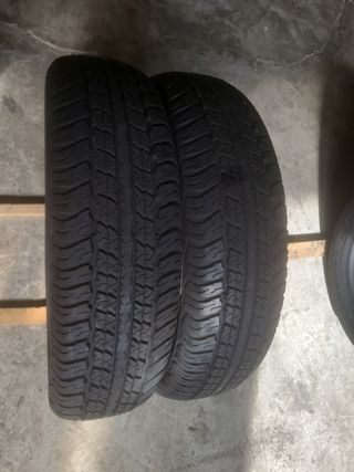  Vendo 2 neumáticos en perfecto estado