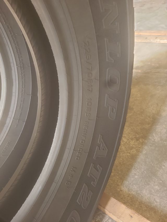 Vendo 2 neumáticos en perfecto estado