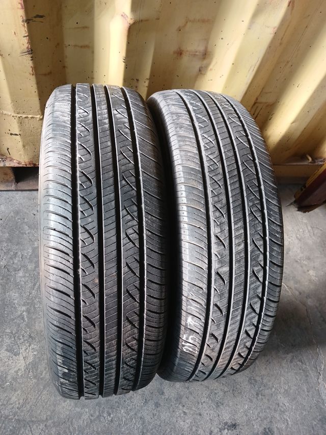 VENDO 2 NEUMÁTICOS EN PERFECTO  ESTADO