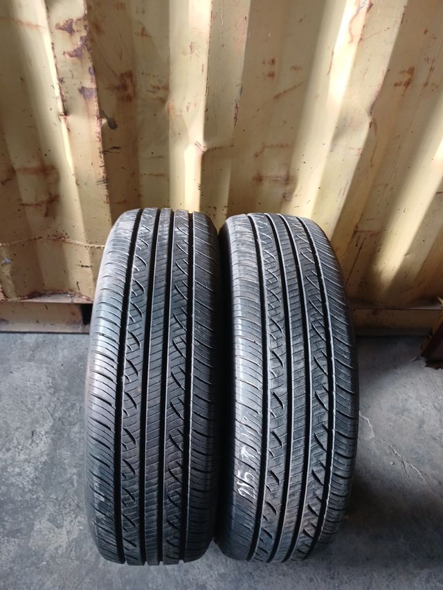VENDO 2 NEUMÁTICOS EN PERFECTO  ESTADO