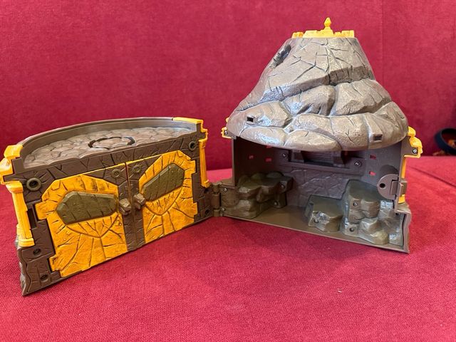 giocattilo castello dei girmiti