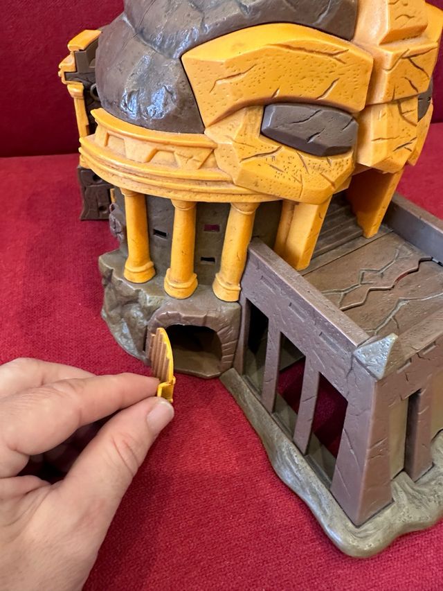 giocattilo castello dei girmiti