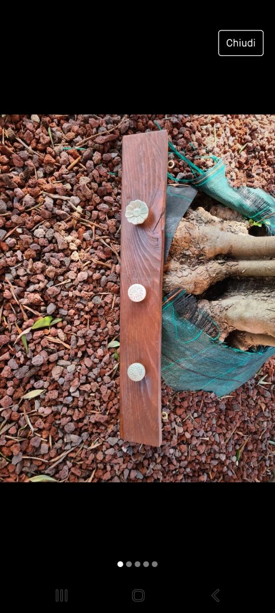 Attaccapanni con pomelli ceramica