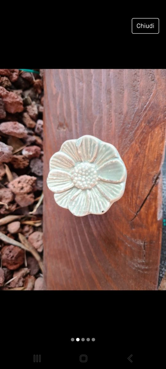 Attaccapanni con pomelli ceramica