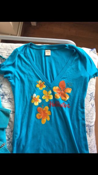 Camisetas y chaqueta Hollister