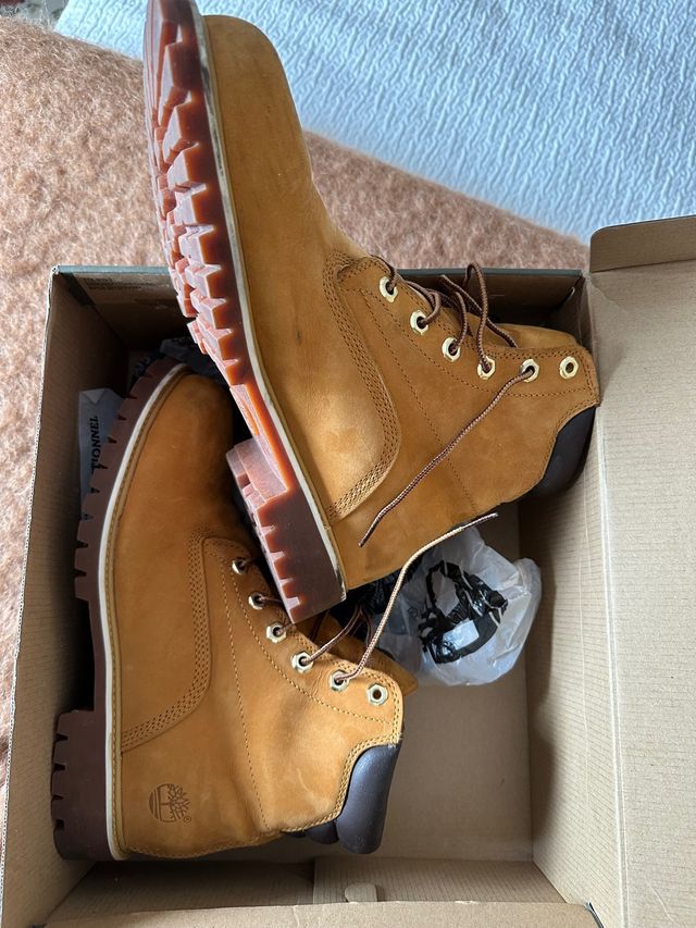 Botas Timberland clasicas de segunda mano por 100 EUR en Madrid en