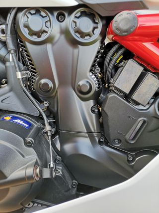 (ÚNICA)DUCATI SUPERSPORT S 937  +-120cv (15.900km)