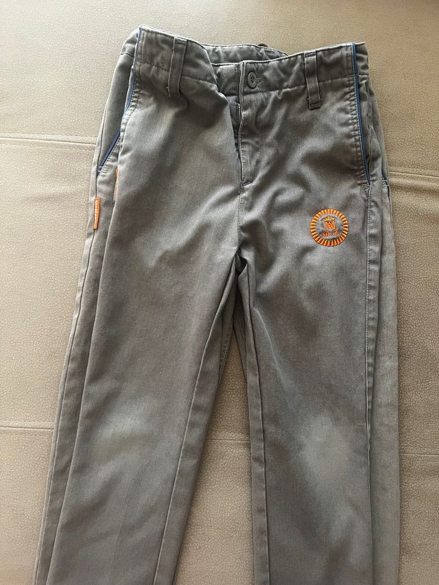 pantalon escolapios talla 6