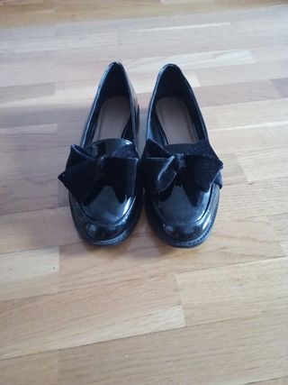 Zapato negro mujer