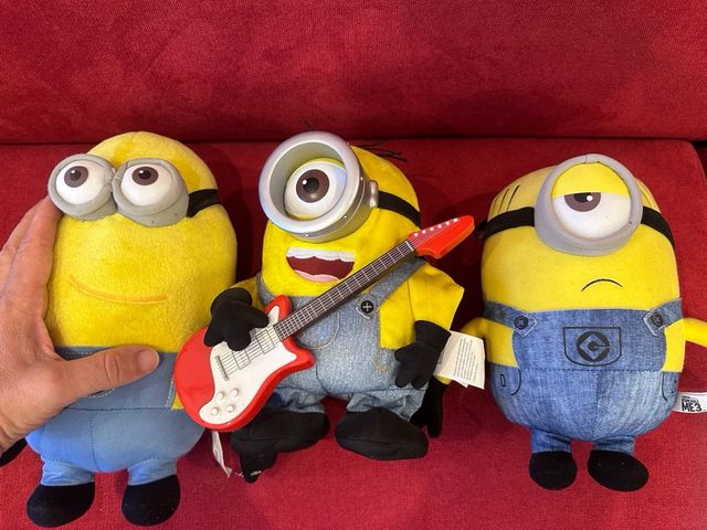 Giocattoli peluche Minions canta e balla