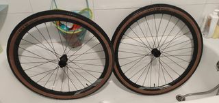 Ruedas megamo gravel GR700 -TLR