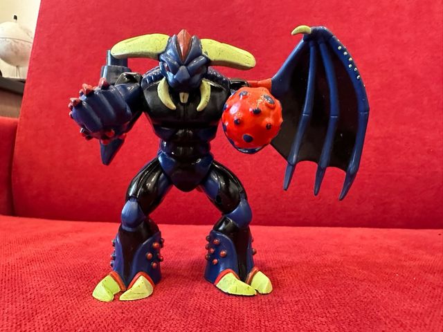 Personaggio dei Gormiti da collezione con magneti