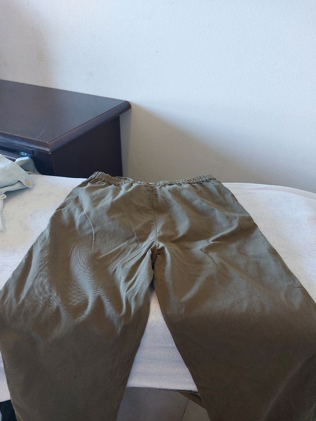 pantaloni