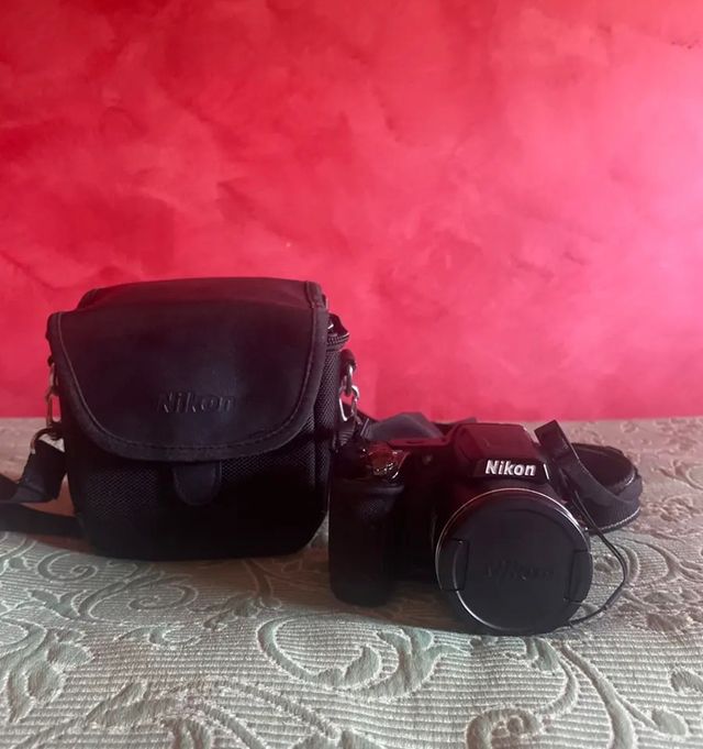 Nikon Coolpix L840 con custodia originale