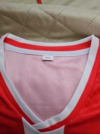 Camiseta fútbol Castore Talla XXL nueva