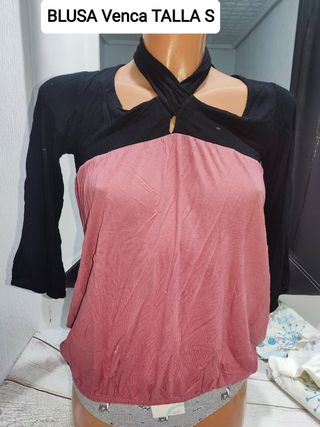 Blusa roja  y negro 