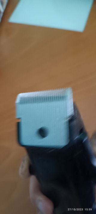 Maquina de cortar el pelo tipo profesional.