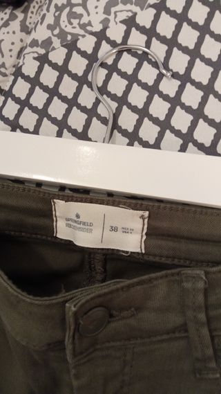 Pantalón verde kaki corte recto