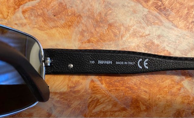 Gafas Ferrari originales de piel