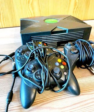 FANTÁSTICA Xbox 1 +mandos y juegos!