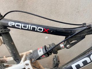 Bicicleta de montaña Moma Equinox