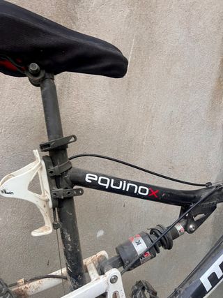 Bicicleta de montaña Moma Equinox