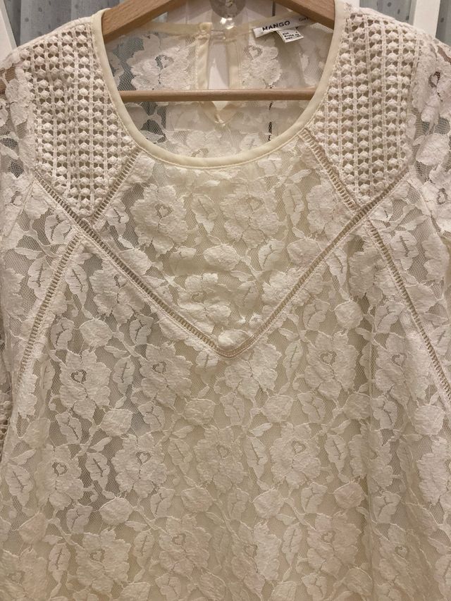 Blusa de encaje Mango