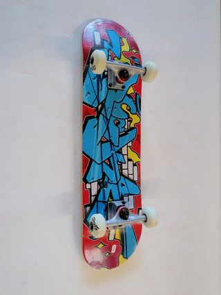Monopatín Rocket Skateboard Bricks 7,375