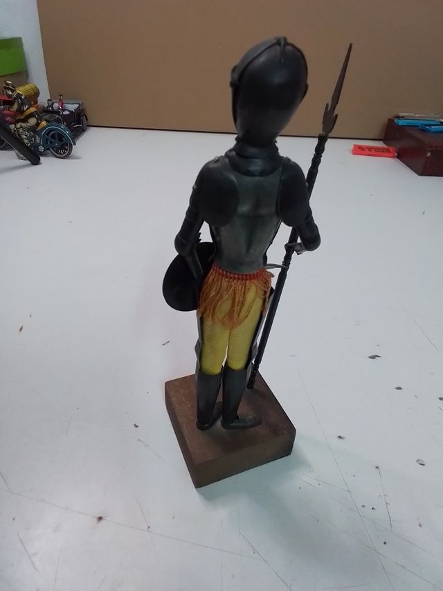 Muñeco con armadura