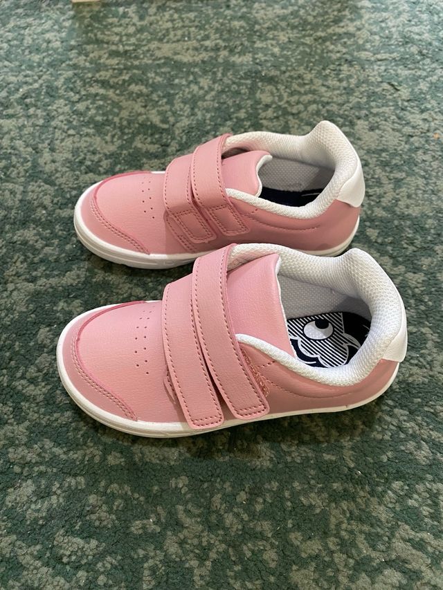 Zapatillas para niña