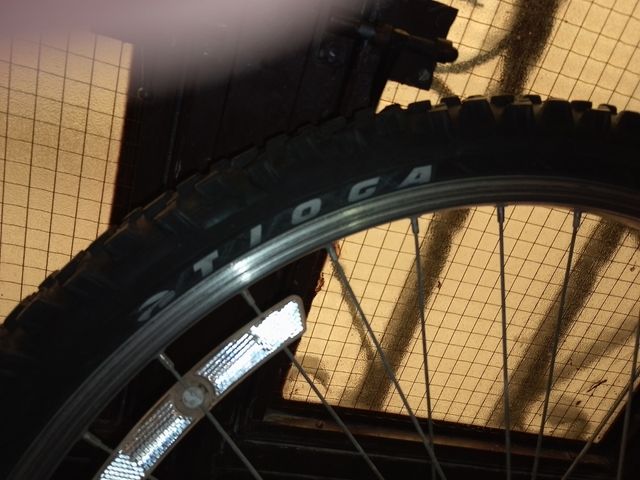 Rueda delantera completa araya