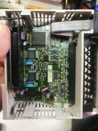 Módulo OMRON CQM1-AD042