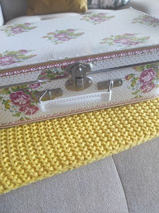 BAJA A 15 € Maletín de adorno