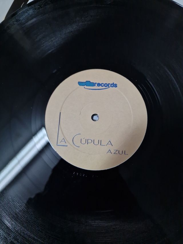 Disco vinilo maxi Vértice- Love in Your