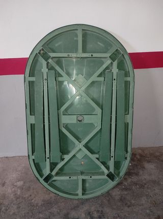 MESA Y 4 SILLAS DE JARDÍN