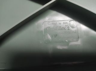 MESA Y 4 SILLAS DE JARDÍN