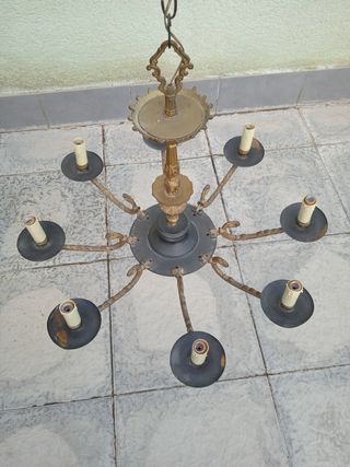 Lampara antigua de techo
