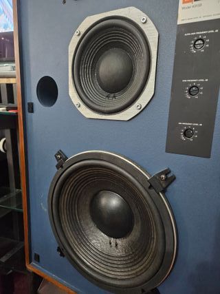 Altavoces JBL