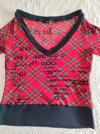 Camiseta transparente estampada