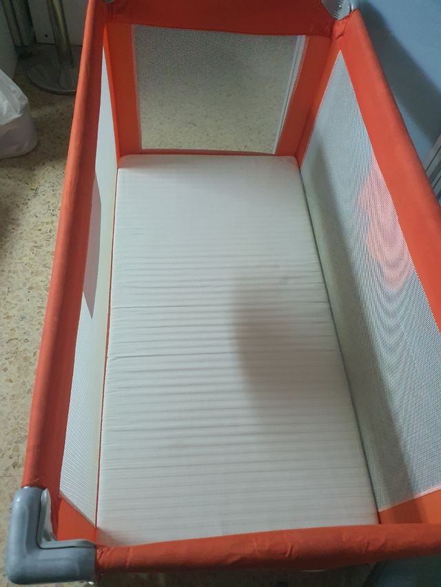 Cuna de viaje plegable con colchon