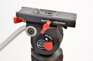 Tripode profesional Sachtler Carbono